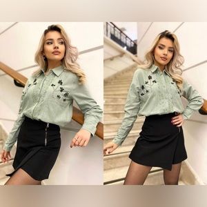 Mold Green Color Linen Top With Lace and Diamonds